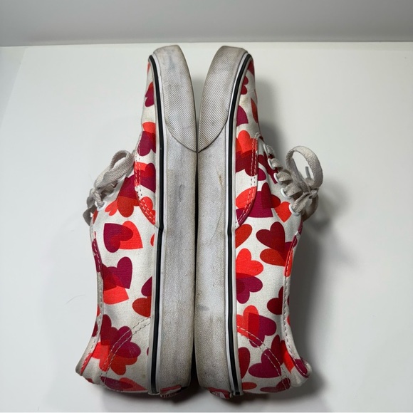 Vans Heart Pattern Lace Up Sneakers - Red and Pink Women’s Size 10/ Men’s 8.5 - Picture 6 of 10